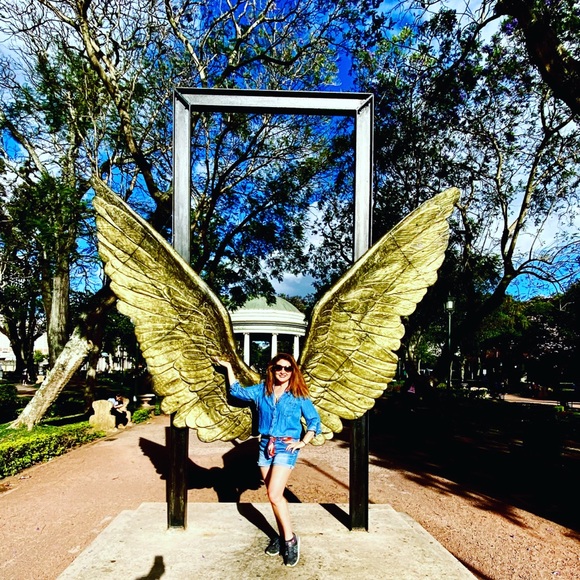 Meet your Posher, Dina - Picture 3 of 5